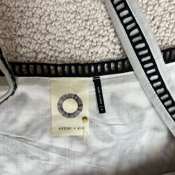 Anthropologie Akemi Kin Top - Picture 3 of 3